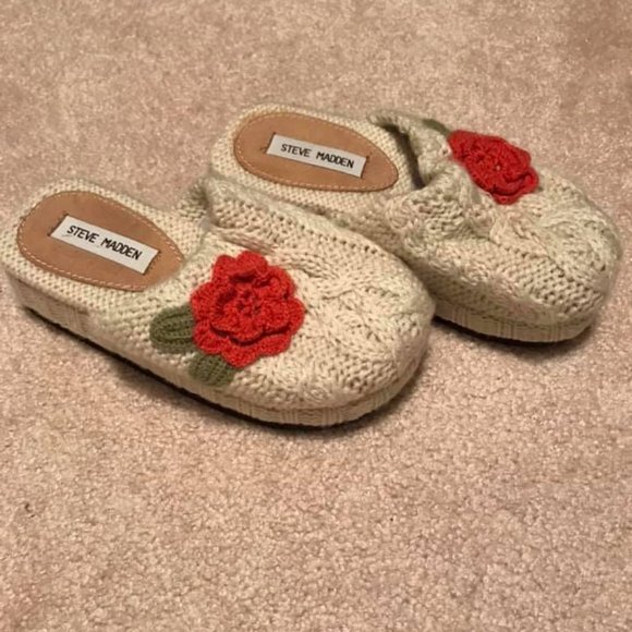Steve Madden Clogs Sweater Material - Picture 2 of 3